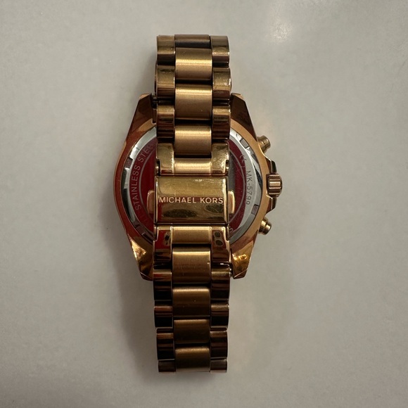 Michael Kors Watch - Picture 4 of 8
